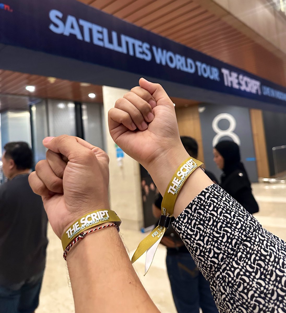 zoelkarnainz's tweet image. Sudah seminggu sejak konser, tapi belum move on 🥺 bgmn klo konsernya My Chemical Romance nanti (amin) 

#TheScriptSatellitesWorldTour 
#TheScriptJakarta2025