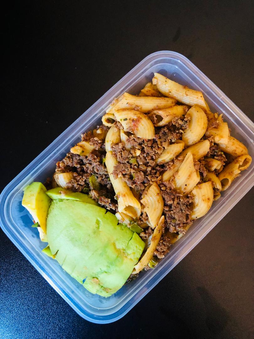 ninahs_kitchen_'s tweet photo. #WeekendFuel ✅ #Spiced_pasta with minced meat and a creamy avocado twist. Perfectly seasoned and satisfying 😋🥑
Who is joining us for a bite?
#NinahsKitchenMasala #SpicedPerfection #FoodieGoals https://t.co/CL6eH5uYjC