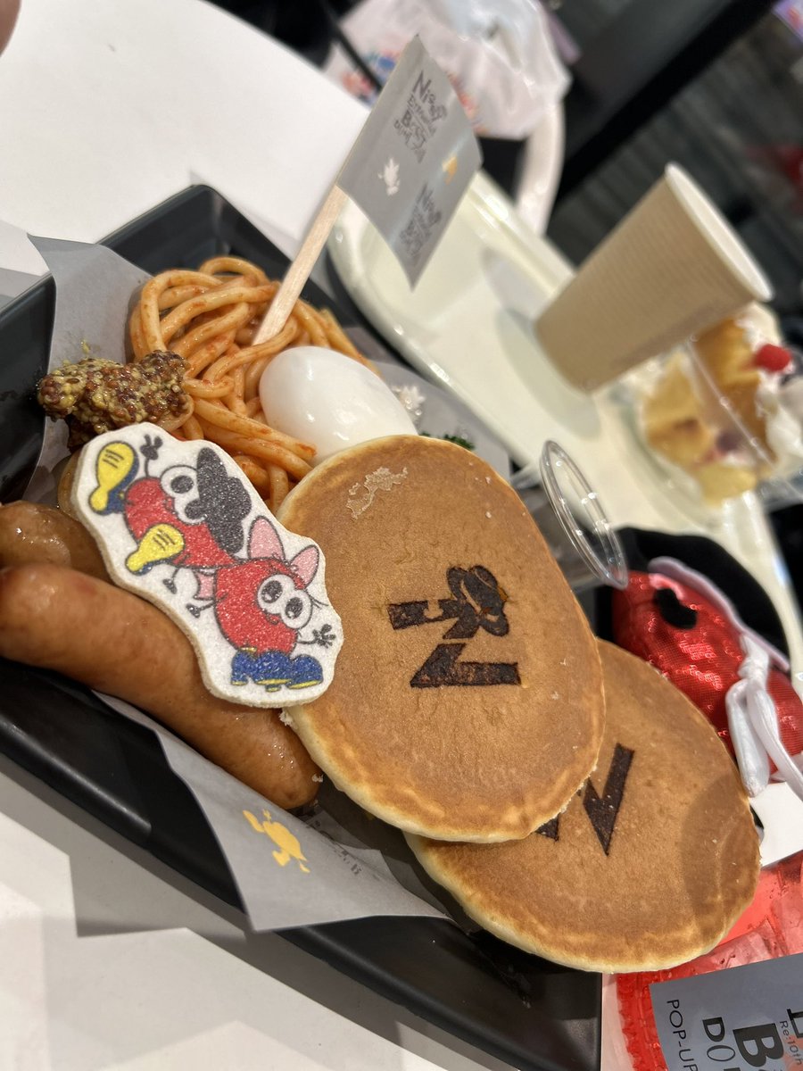 megu24nissy's tweet photo. もちろんこちらにも行ってきました🥰
前回のカフェ☕行けなかったから嬉しかった🥲こんな幸せな3日間過ごしたから明日からの現実が受け止めきれない笑笑😂天国からの地獄……🥶
でも またNissy♡に会いに行くから頑張るんだ‼️ https://t.co/667iml8pfT