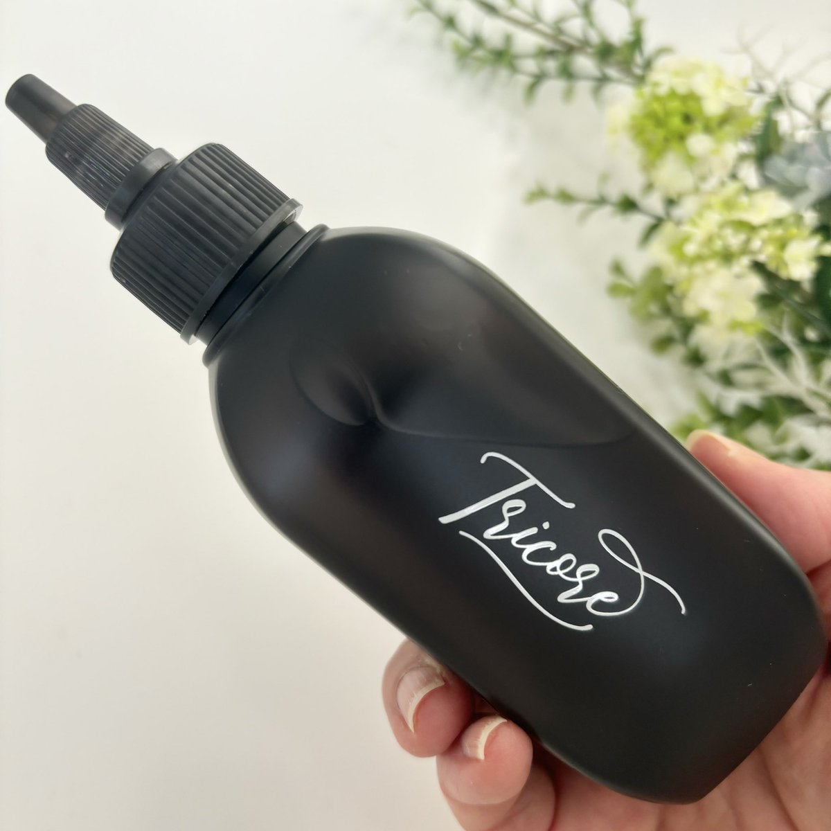 satocchisato2's tweet image. 「Tricore
温感ヘッドスパトリートメント」
フルボトル
（200ml）

液体からクリームに変わる、
新感覚のヘアトリートメントです✨

フローラル系のとても良い香り🌸

ちゅるんと、うるツヤ髪になりたいな🥰

#PR
#tricore
#トリコレ　#温感生トリートメント
#トリコレでちゅるん髪
#韓国コスメ