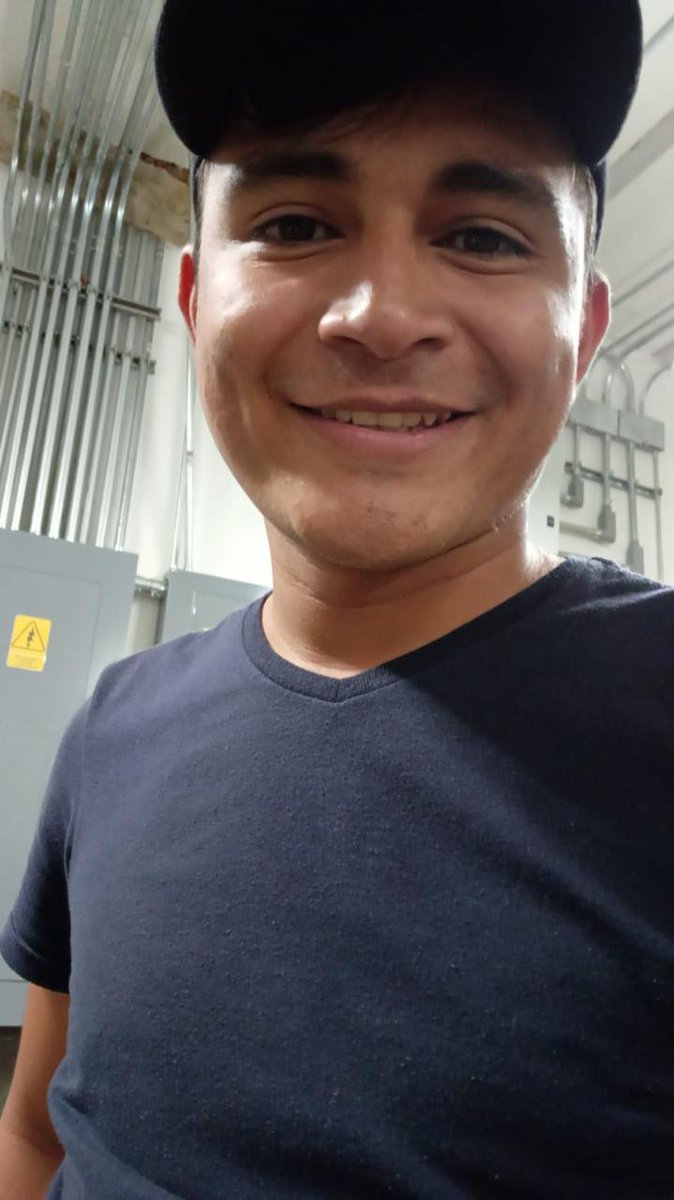 ZepedaOcta7721's tweet photo. Vámonos que aquí espantan 😛 https://t.co/tF9SgPMUsx