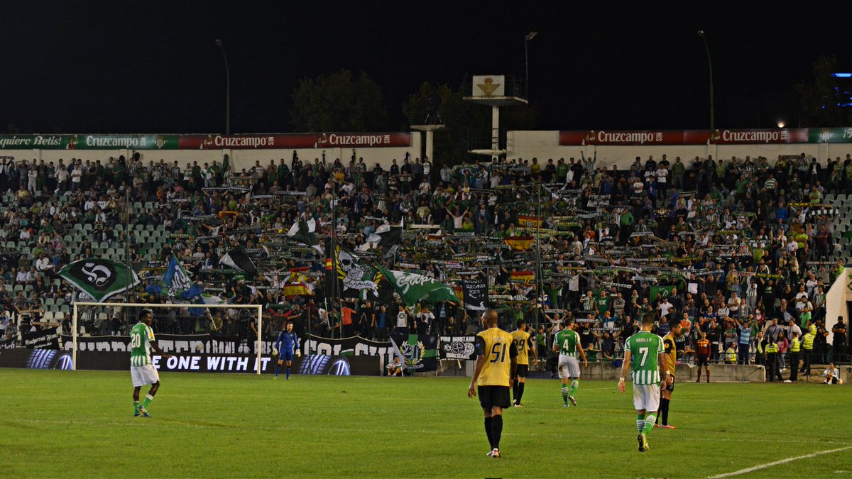 Algunas fotos que hice para <a href="/Beticismo/">Beticismo</a> en el partido en casa contra el Vitória de Guimarães (24/10/13). Triunfo del #RealBetis 1-0 con gol de Vadillo.