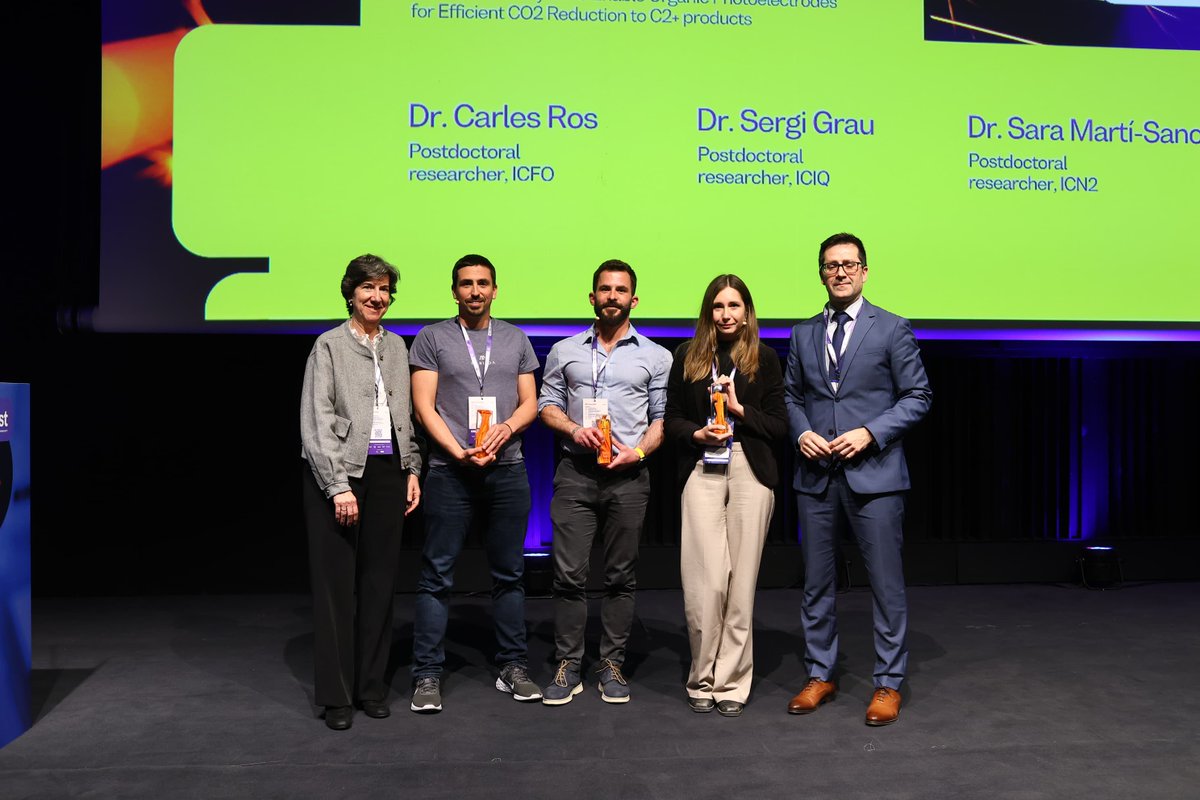 icn2nano's tweet photo. 🎉EXCITING NEWS!

🏆 Yesterday at #BISTForum 2025, 2 ICN2 projects received the BIST #IgniteAwards! Congrats to Elena del Corro &amp; @SMarti_Sa!

👏 Plus, the project Breath-CO2 (Dr Alba Garzón) will receive funding from the Ignite Program.

More ℹ️ here! 👉 https://t.co/NEEPvKoSHy https://t.co/AbWaMSpVPE