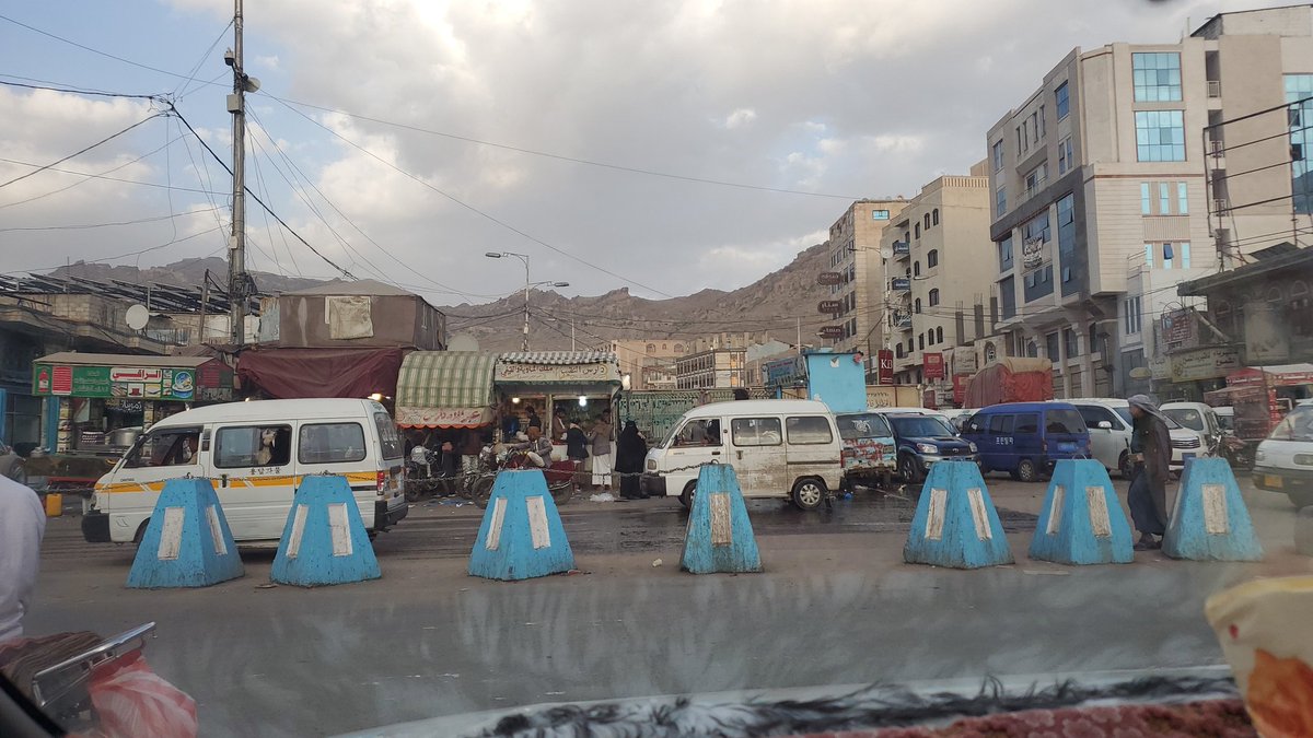 مساء الورد وين مزز صنعاء ولا سالب يريد فحل  الي قريب ذا المكان يجي خاص