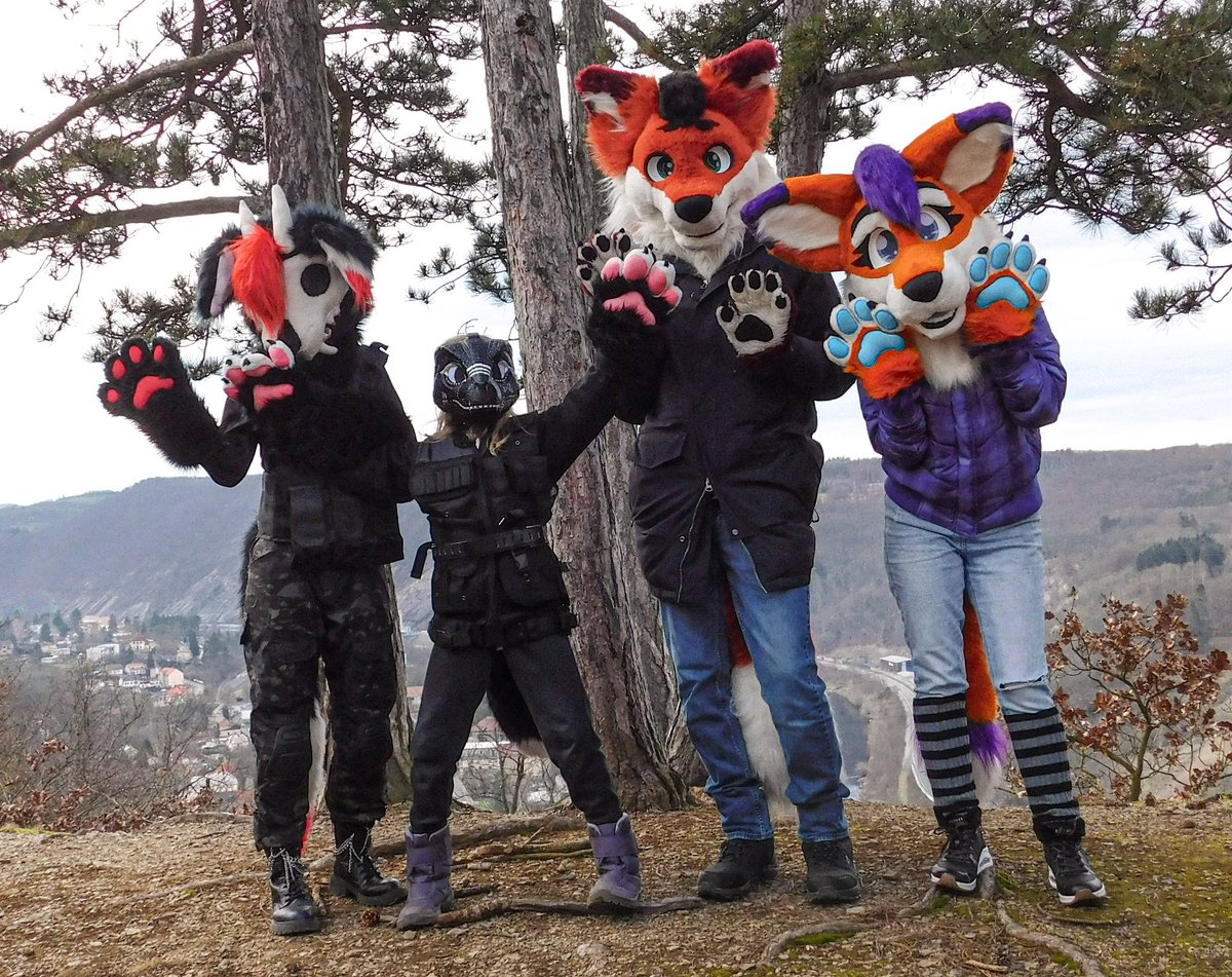 I value these moments where I can be myself🦊🐾
Happy #FursuitFriday to all of you🫶🏻💜

📸 Photographer: We used a timer
✂️ My fursuit: colorfur_floppa (IG)

#furry #furries #furryfandom #furryphotos
