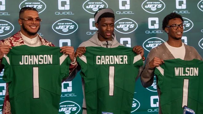 🚨🚨🚨🚨NEW PLAJ PODCAST #Jets Offseason Roundtable #9 w/<a href="/boynamedluccy/">Chris Luccy</a>🚨🚨🚨🚨

-Victory lap on predicting the Rodgers disaster  
-AG/Mougey &amp; the new direction 
-Is Woody sincere?
-Scripting a #Jets turnaround screenplay?

&amp; much more

Listen Below!
⬇️⬇️
podcasts.apple.com/us/podcast/pla…