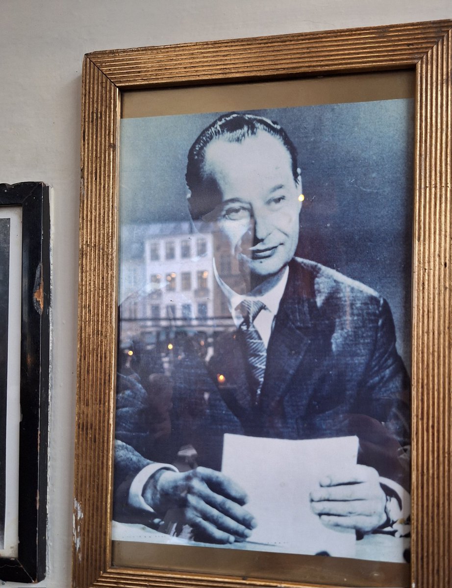 Sitting in a bar in Copenhagen, and this Cold War character is staring at me. 20 X points for the correct answer...