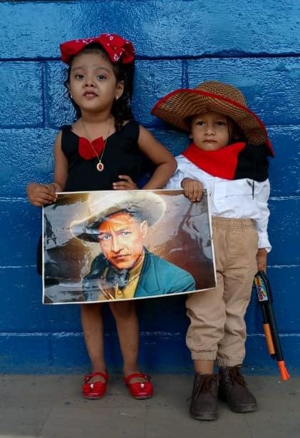 <a href="/Atego16/">@🅰🆃🅴🅶🅾 🇳🇮</a> <a href="/SicxfredoToledo/">Sicxfredo Toledo</a> <a href="/QuenriM/">QuenriⓂ️</a> <a href="/FloryCantoX/">Flor y Canto 🇳🇮</a> <a href="/2_Flores2/">2_𝕱𝖑𝖔𝖗𝖊𝖘2</a> <a href="/Yvanessa77/">Vanessa Fonseca 🇳🇮</a> <a href="/FcoRosales78/">Francisco Rosales 🇳🇮</a> <a href="/esbeltania/">Esbeltania</a> <a href="/_Ixtlilxochilt_/">🌼</a> @IndiraVargas97 <a href="/HoChiMinhF/">FSLN Distrito3-Matagalpa🇳🇮</a> <a href="/Amanecerabz/">#TodosSomosDaniel🇳🇮Amanecerabz</a> <a href="/huella_sandinis/">HUELLA SANDINISTA🇳🇮</a> Aquí está el General Sandino!