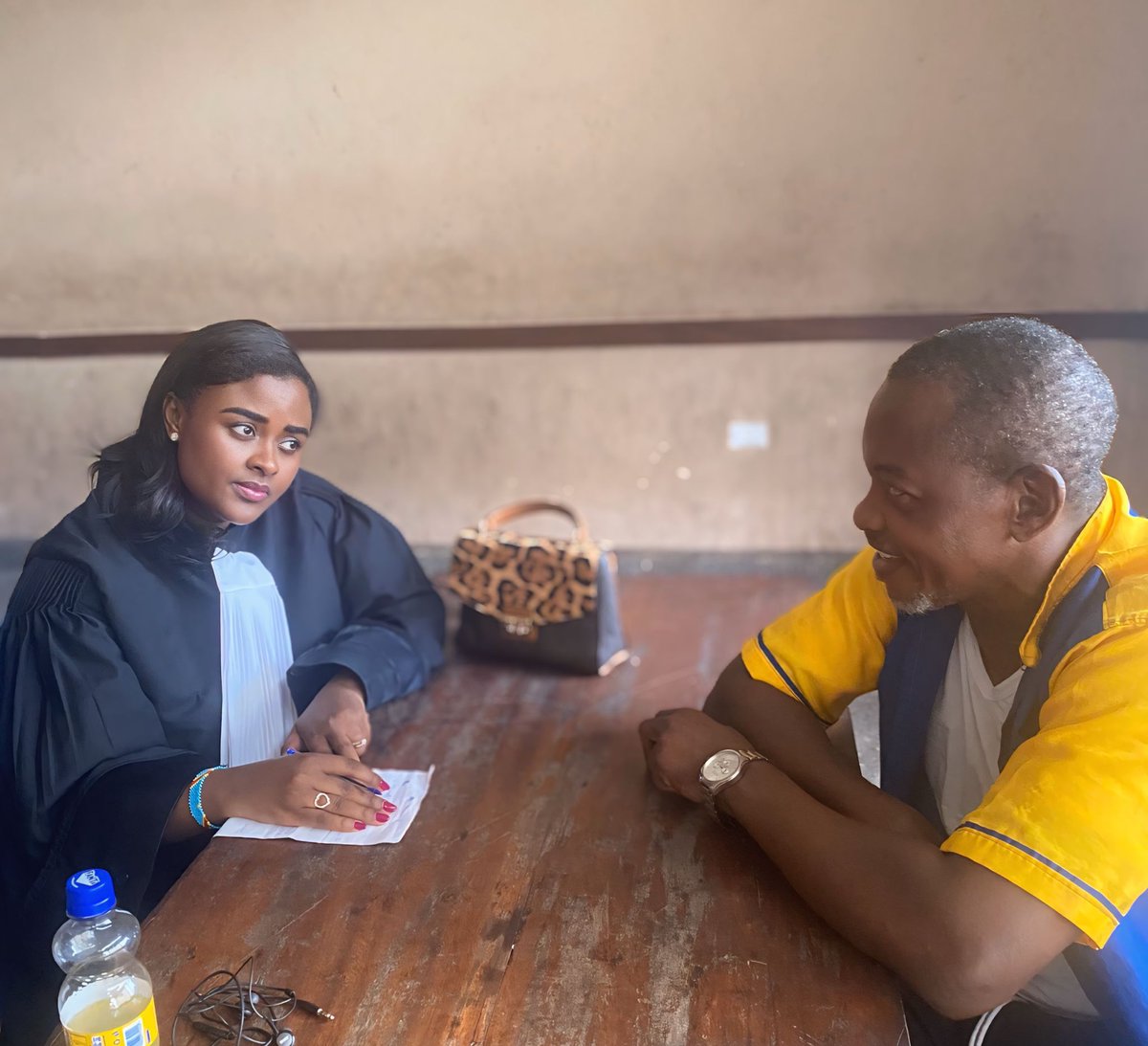 pmgalance's tweet image. MikeMukebayi, Nous avons décidé d’aller en appel car sa condamnation est inique et insensée.

Maître @Muyumba 
Avocate.🇨🇩