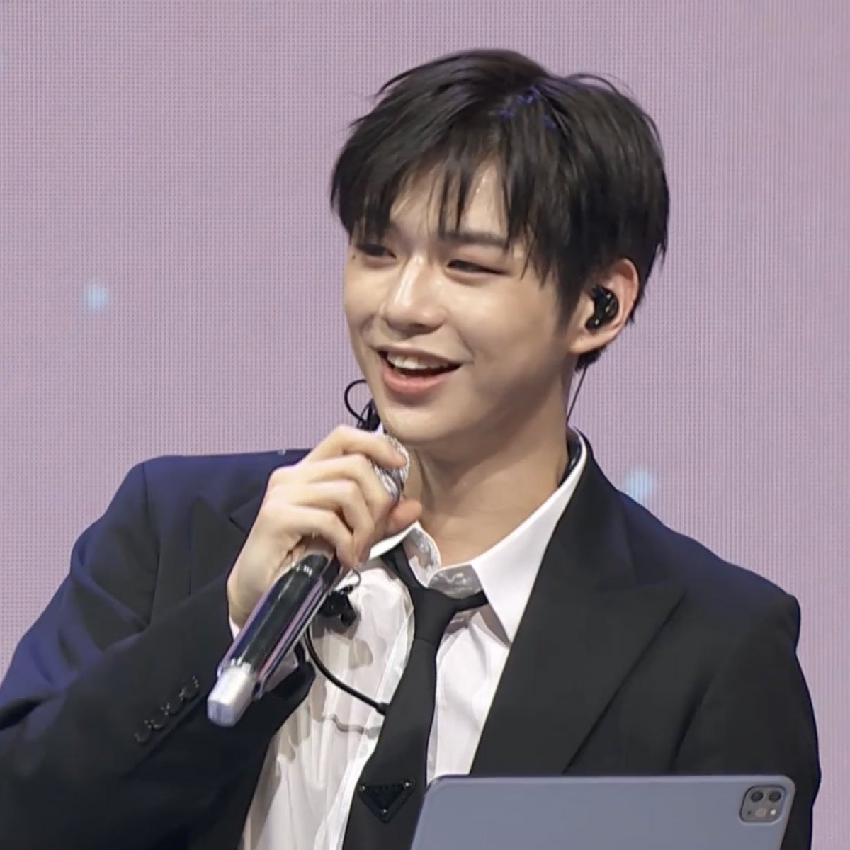 คังโอ🥂 tweet media