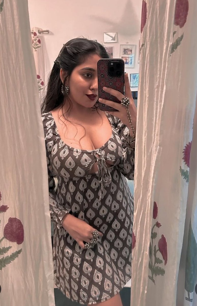 सुप्रभात...
Good morning ❤️☺️

कैसे है आप लोग??
और आज का क्या प्लान है..