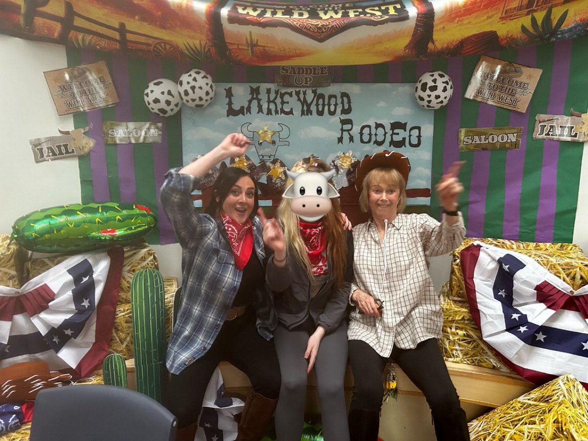 LakewoodSchool2's tweet photo. Lakewood goes country for #CareDay25 Fantastic shared experiences for all young people and staff. Brilliant day!🤠🐮@VOYPIC @SETsocialwork @setrust @CSSC_NI @Education_NI @Ed_Authority https://t.co/M5NSiVvJbE