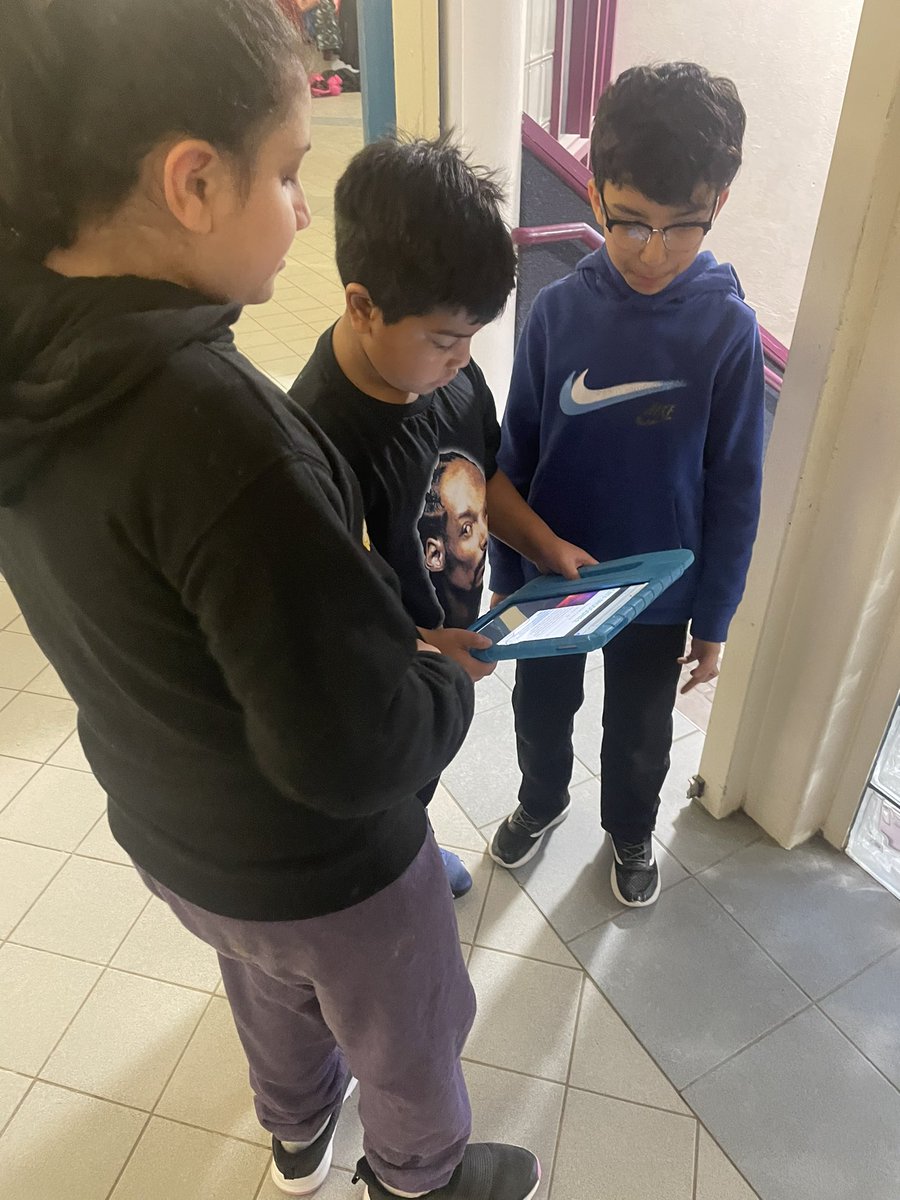 Ss in our class and Mrs. Smith’s G3 class have been working hard to create this incredible interactive map of Ontario municipalities and cities! The colours show population density, and each student researched a city and made a slide about it that is now a QR code on the map!