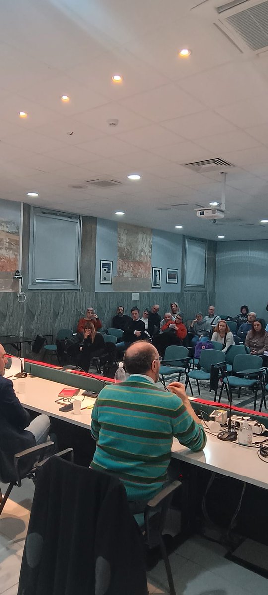 FilcamscgilB's tweet photo. 2 agosto 1980, sappiamo chi è stato ed abbiamo le prove!

Incontro tra l’Associazione tra i Familiari delle Vittime della Strage della Stazione di Bologna del 2 Agosto 1980 e delegat3 di Coop Alleanza 3.0. https://t.co/ofDy7qrd22