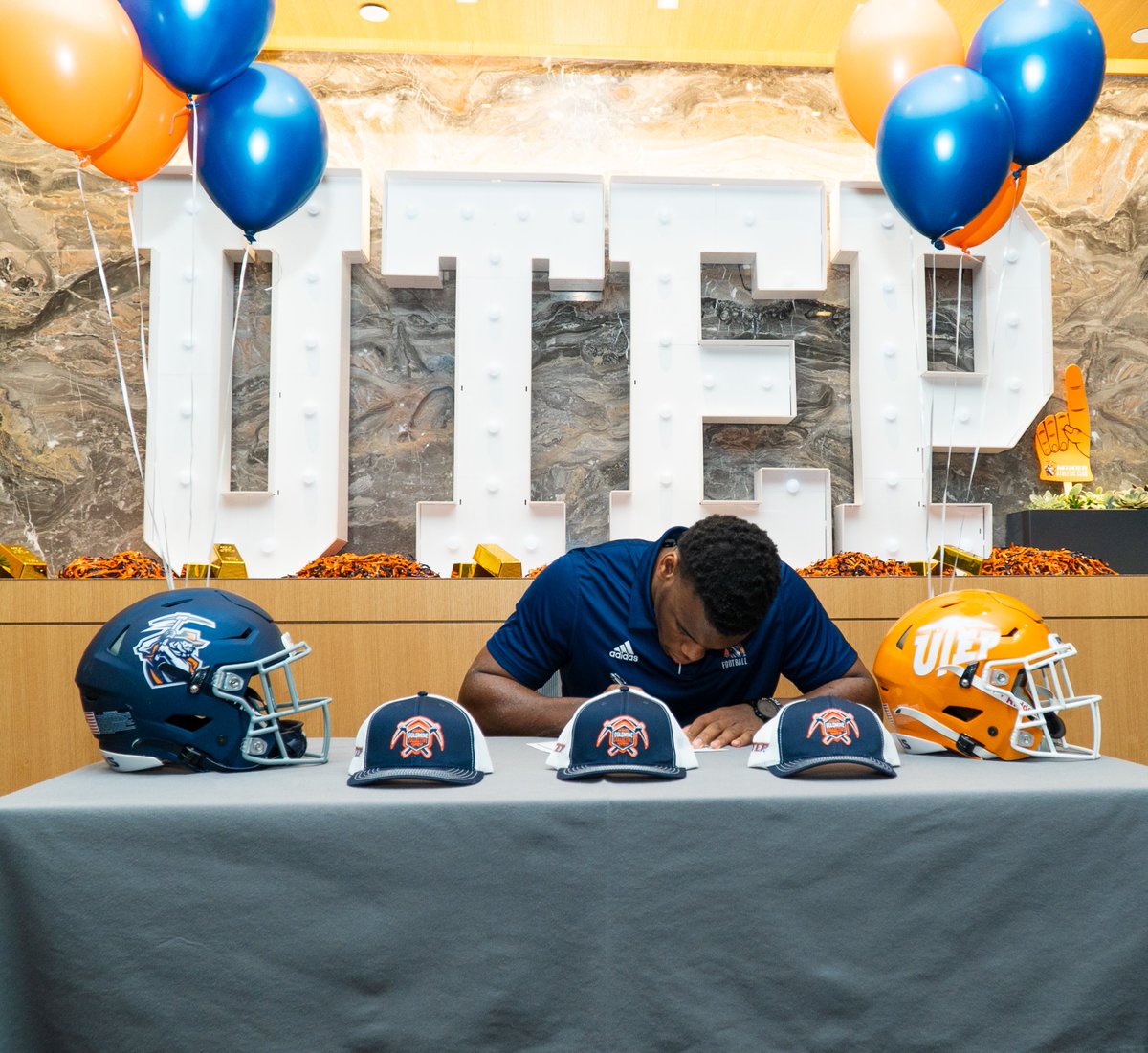 The Goldmine Collective tweet media