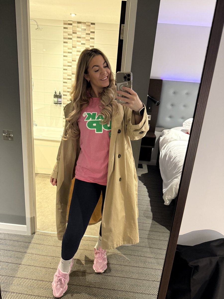 Sara Parkes tweet media