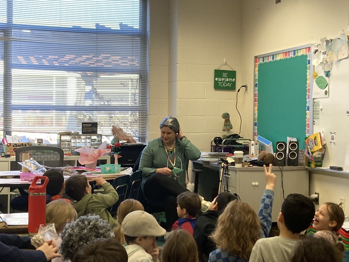 First and second graders at <a href="/TuckahoeSchool/">Tuckahoe Elementary School</a> can get in on the fun, too! Happy 100th day <a href="/APSVirginia/">Arlington Public Schools</a>  #TuckahoeRocks