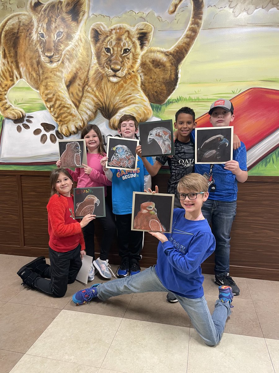 After school Art Experience <a href="/DLE_Lions/">Leonetti Elementary</a> Artists practice layering with oil pastels. #greatestplacetobe #heartofalion #art #lionkind <a href="/FBISDvisualart/">Fahmi Khan-FBISD Visual Arts</a>