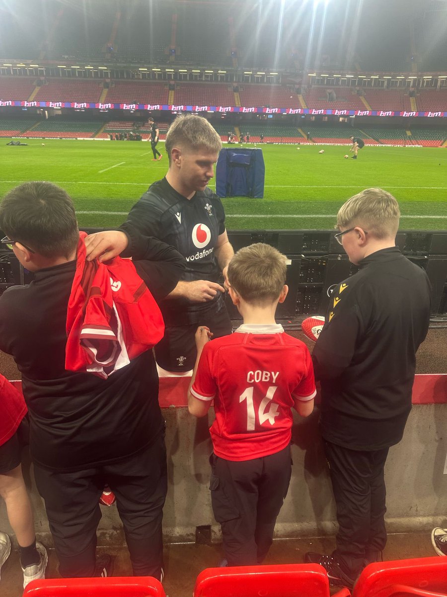 Penydre PE tweet media