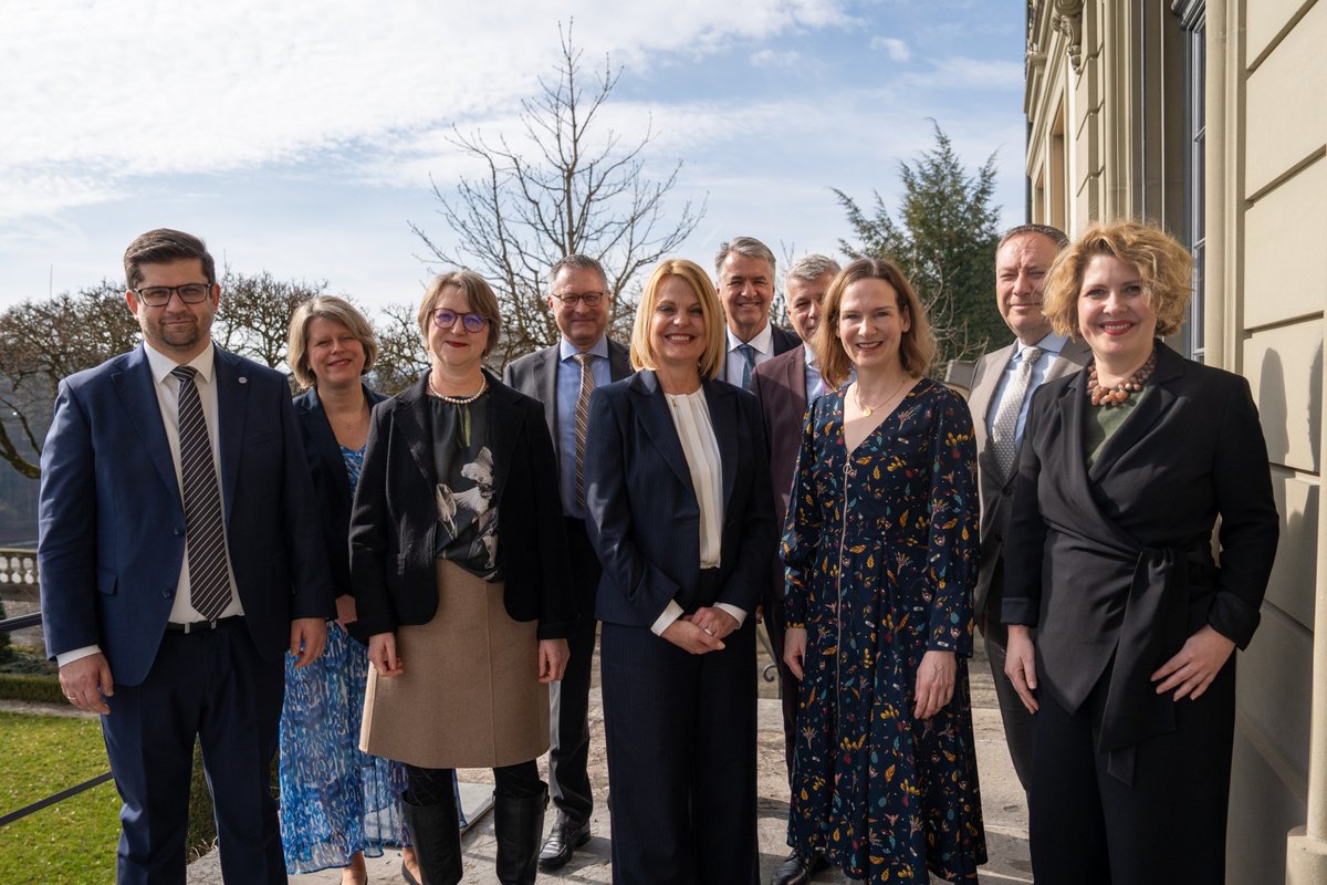 Gleich mehrere internationale Organisationen haben ihren Sitz in der Stadt Bern. Heute waren sie zu Besuch im Erlacherhof. Der Gemeinderat der Stadt Bern, der Regierungsrat des <a href="/kanton_bern/">Kanton Bern</a> und das <a href="/_IBWD/">International Bern Welcome Desk</a>  freuen sich, dass sie sich bei uns wohl fühlen und von Bern aus ihre
