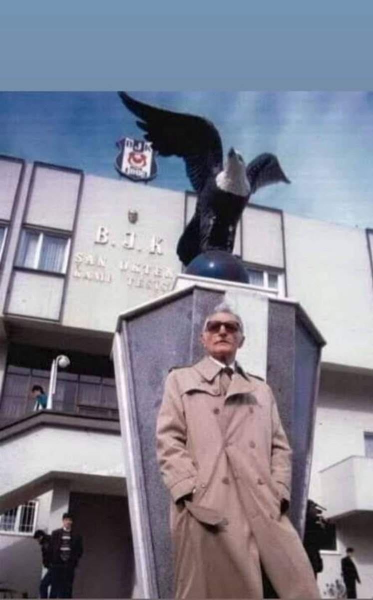 KutbayMhttn's tweet image. Ne efsanelerimizi ne tivitlerimizi sildik.
Ülkemin Yüzkarası gs
#Maydonoz
#Döner 
İyiki @Besiktas’lıyım 🦅🇹🇷🦅