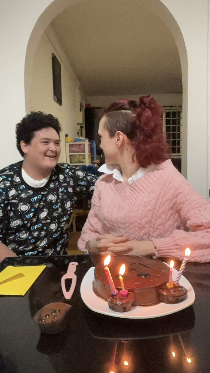palmerdebra's tweet image. My heart is so full! Logan patiently waited up for his sister to get home just so he could surprise her with a birthday card he picked out and a cake he baked himself. The sweetest sibling bond! 

#ProudMom #SiblingLove #HomemadeWithLove