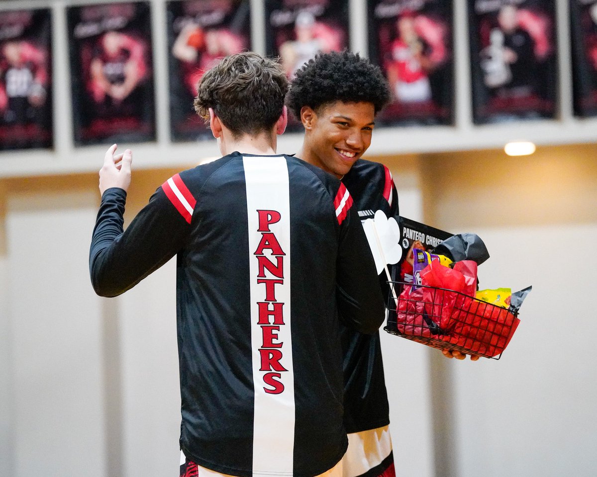 Stone Thiel tweet media