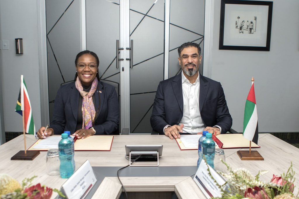 AuditorGen_SA's tweet photo. AG Tsakani Maluleke and President Humaid Obaid Abushib signed a bilateral cooperation agreement (MoU) between the Auditor-General South Africa (AGSA) and UAE Accounting Authority (UAEAA).
#SAIs
#SAi20SouthAfrica
#AccountabilityEcosystem https://t.co/CPsiTvejC3