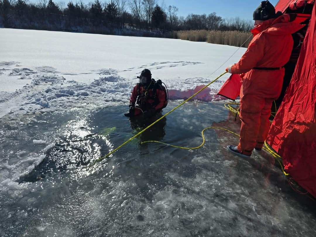 🚒🌊 MABAS 19 Monthly Dive Drill
 This month’s dive drill at Avery’s Quarry brought together teams from Frankfort, New Lenox, Lemont, &amp; Lockport. These first responders train hard to stay ready for water rescues!

💪🔥 Great teamwork all around! #MABAS19 #DiveRescue