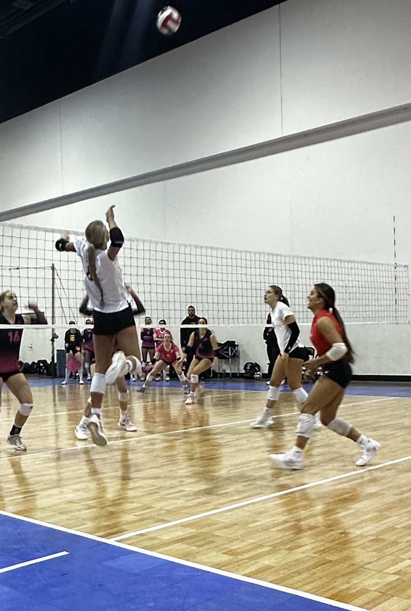 18s are in Atlanta this weekend competing at the Southeast Qualifier!  Let’s Go Juniors!🏐❤️🏐❤️