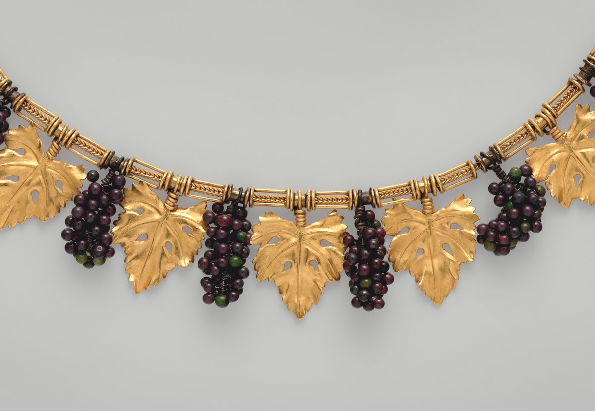 wikivictorian's tweet image. Archaeological revival necklace by Castellani, 1880. The MET.