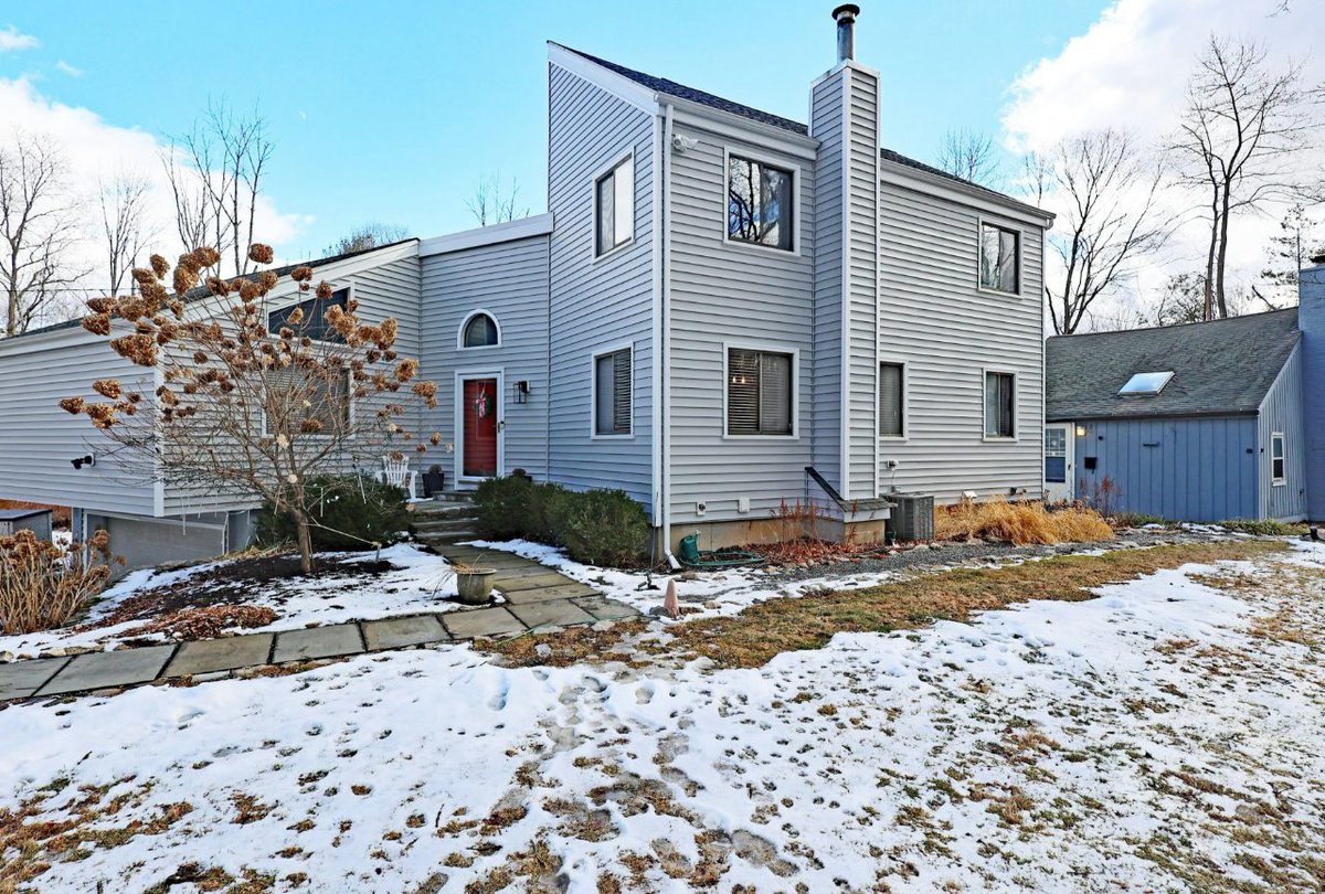 HamletHub Ridgefield (@hamlethubridge) on Twitter photo For Sale: 47 Old South Salem Road, Ridgefield <a href="/Anconahomes/">Laura Ancona</a> Exceptional modern home plus separate guest cottage in premier southern location hamlethub.com/ridgefield-con… Take a virtual tour seetheproperty.com/story/478354/b For Sale: 47 Old South Salem Road, Ridgefield <a href="/Anconahomes/">Laura Ancona</a> Exceptional modern home plus separate guest cottage in premier southern location hamlethub.com/ridgefield-con… Take a virtual tour seetheproperty.com/story/478354/b