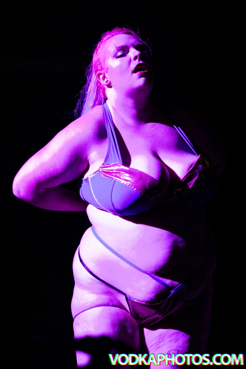 The most euphoric thing I have ever done was step on stage. I truly believe that is where I am meant to be. 🥰
I can't wait for the <a href="/KenDollstx/">Ken Dolls LLC</a> show at <a href="/Comicpalooza/">Comicpalooza</a> in June!! We are getting so close. 

Photo by @vodkaphotos 

#kendollstx #comicpalooza #burlesque #nerdlesque