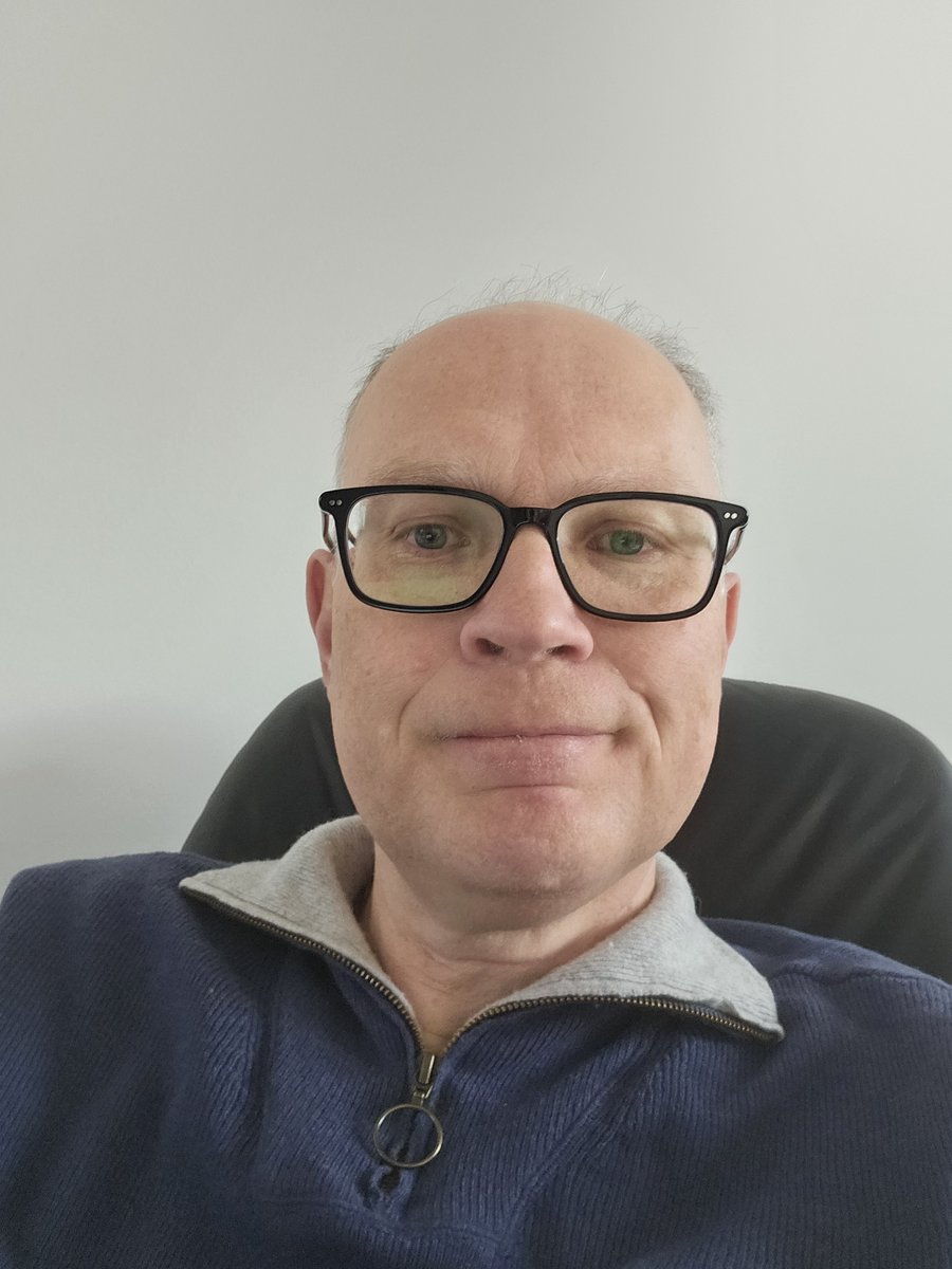 FlorentLouis59's tweet photo. New glasses, new look
Ready for new adventures for next #RSCposter @LinkedIn March 4th #RSCEnv
@RoySocChem @EnvSciRSC https://t.co/yinsKLdlYC