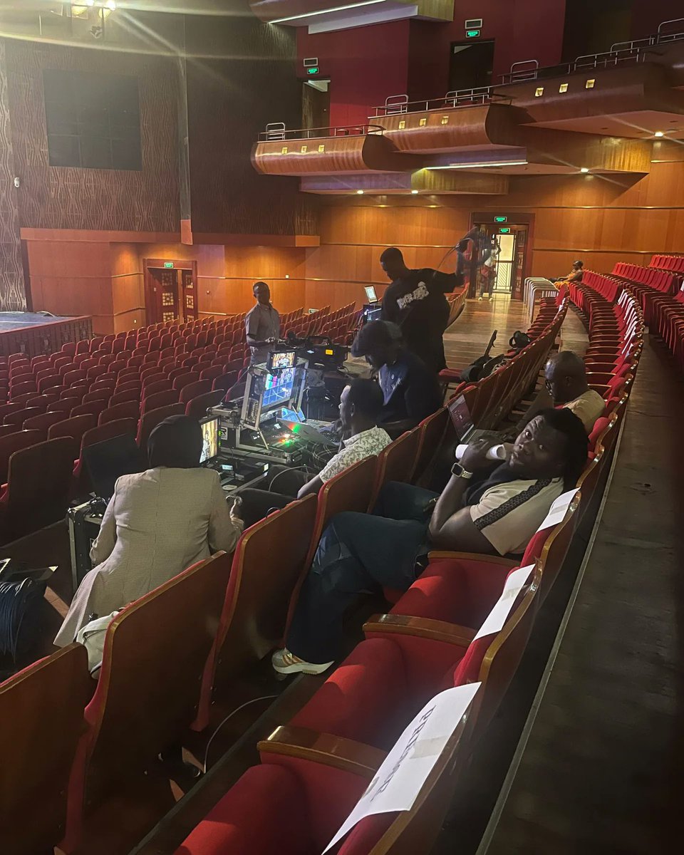 maroditv's tweet image. Le Grand Théâtre se prépare à vous accueillir ⌛

Rendez-vous à 18h00 GMT pour une soirée extraordinaire. Retrouvez nous aussi en live sur notre chaîne YouTube. 🔥

#marodi #maroditv #production #emotionday