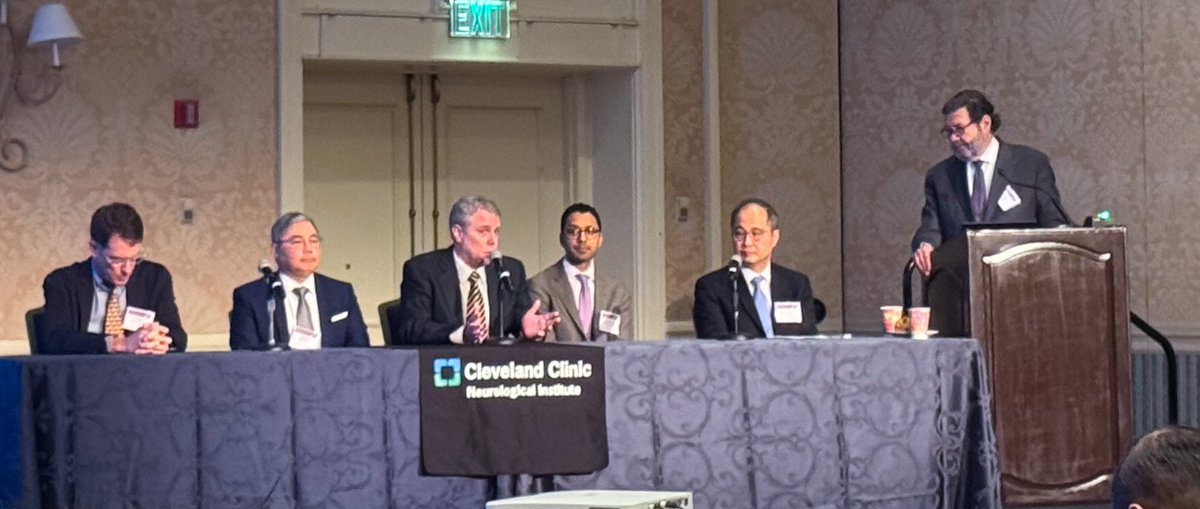 A packed house and fantastic morning of Brain SRS talks on the first day of the 17th Annual International Symposium on Stereotactic Body Radiation Therapy and Stereotactic Radiosurgery!