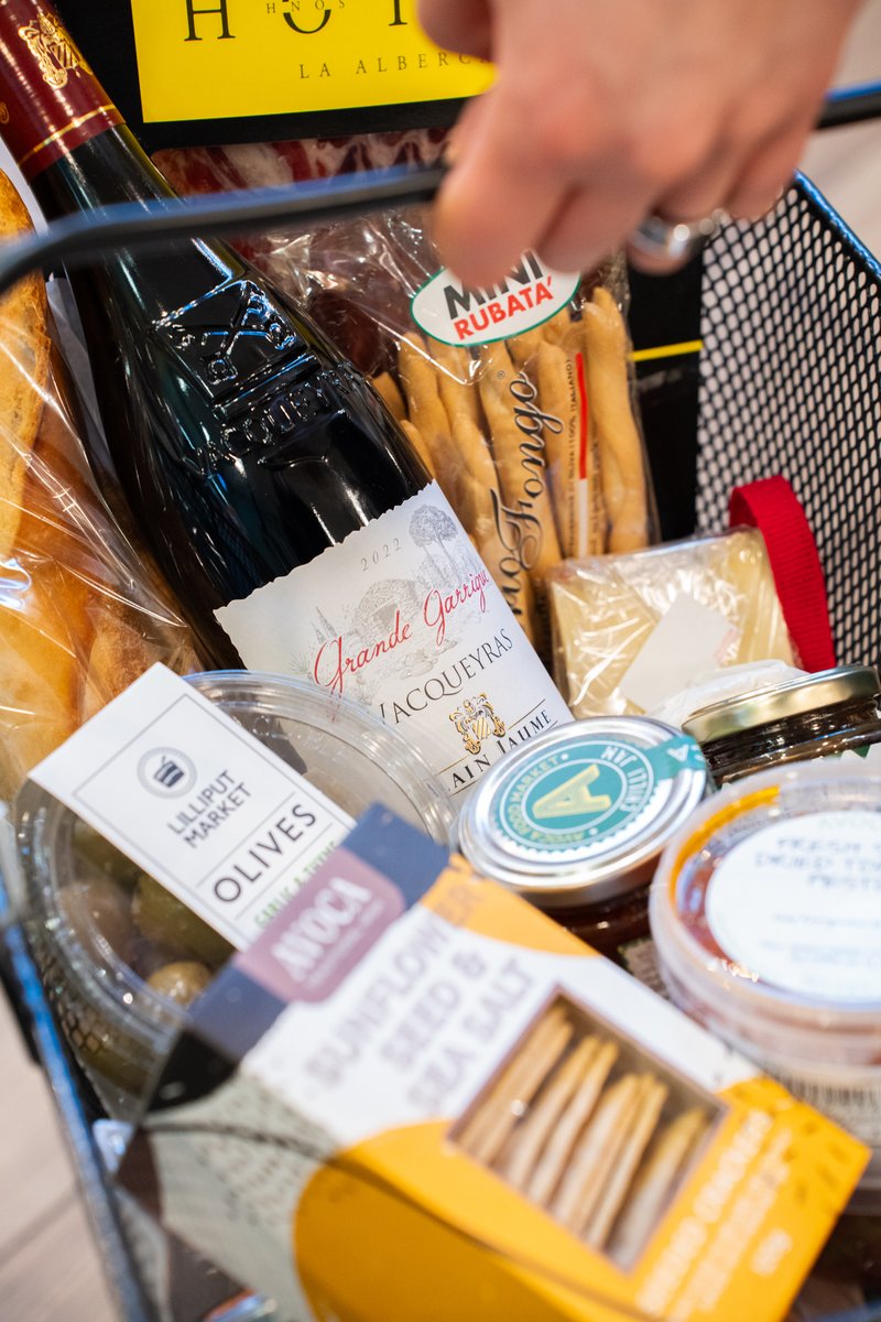 Avoca Food Markets are full to the brim with everything you need to craft the perfect cheeseboard! Stock up for a flavour-packed weekend with mouthwatering cheeses, moreish nibbles, wines and so much more!