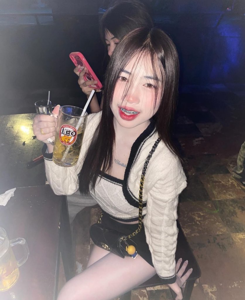 ไม่ค่อยอยากจะดื่มพอเมาแล้ว เงี่ยนนน😜
สนใจแอดไลน์ :sa67z