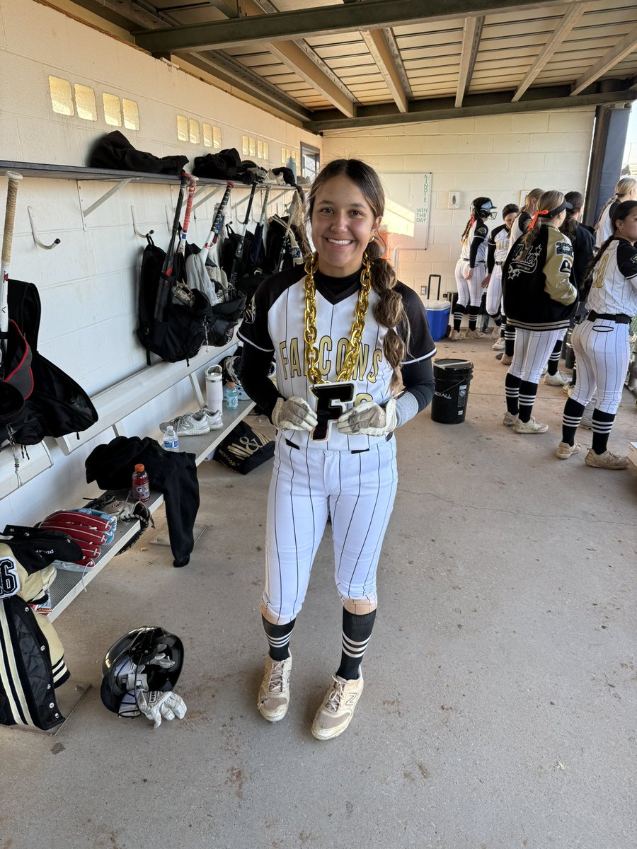 FHS Softball tweet media