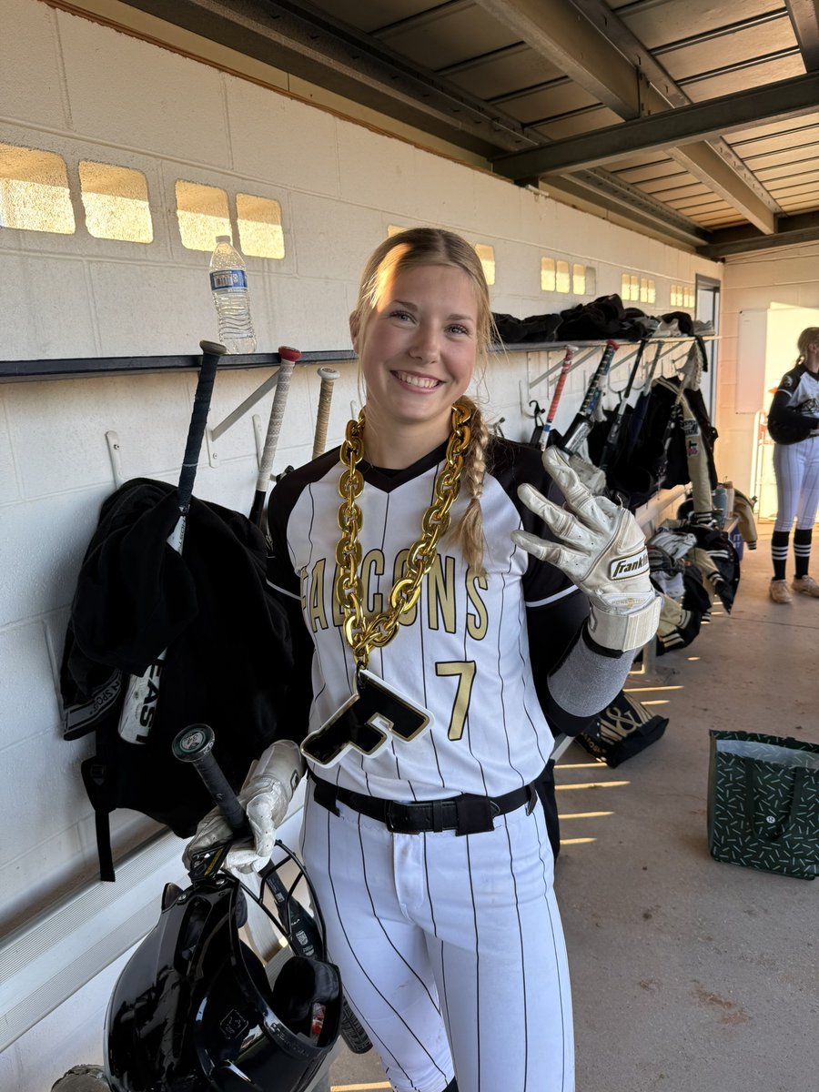 FHS Softball tweet media