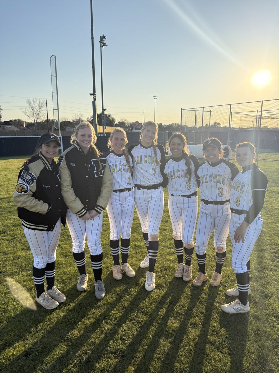 FHS Softball tweet media