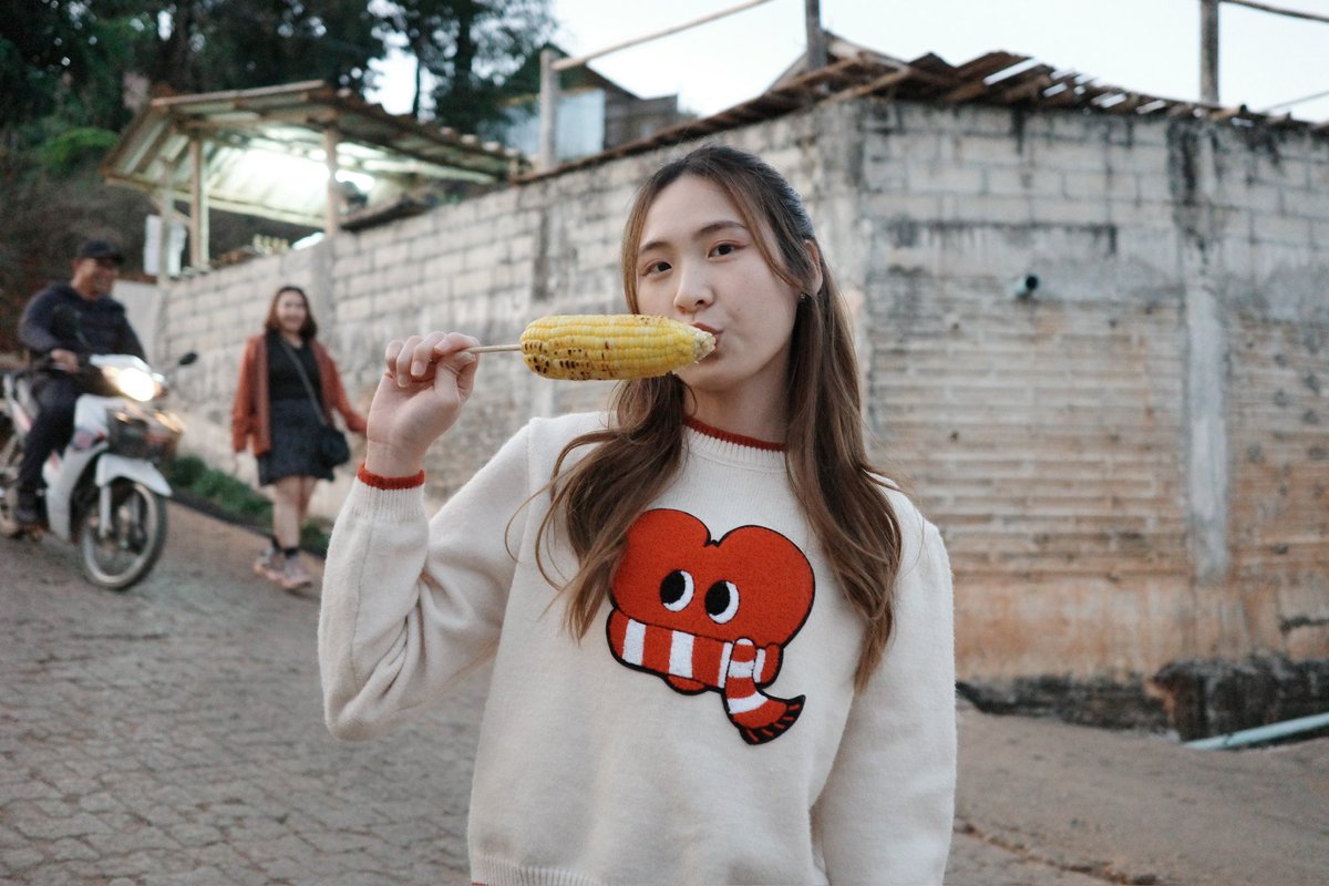 AjmReview404's tweet image. อบอุ่นทั้งกายและใจ ❤️❄️ ห่มรักไปกับ HEART SWEATER จากคอลเลกชันคริสต์มาสนี้ นุ่ม ฟู ใส่สบาย ต้องมีติดตู้! #ChristmasCollection #HeartSweater”
พิกัด🍊: s.shopee.co.th/4L4hog4ZpU

#ช้อปปี้แฟชั่น #ของดีบอกต่อ