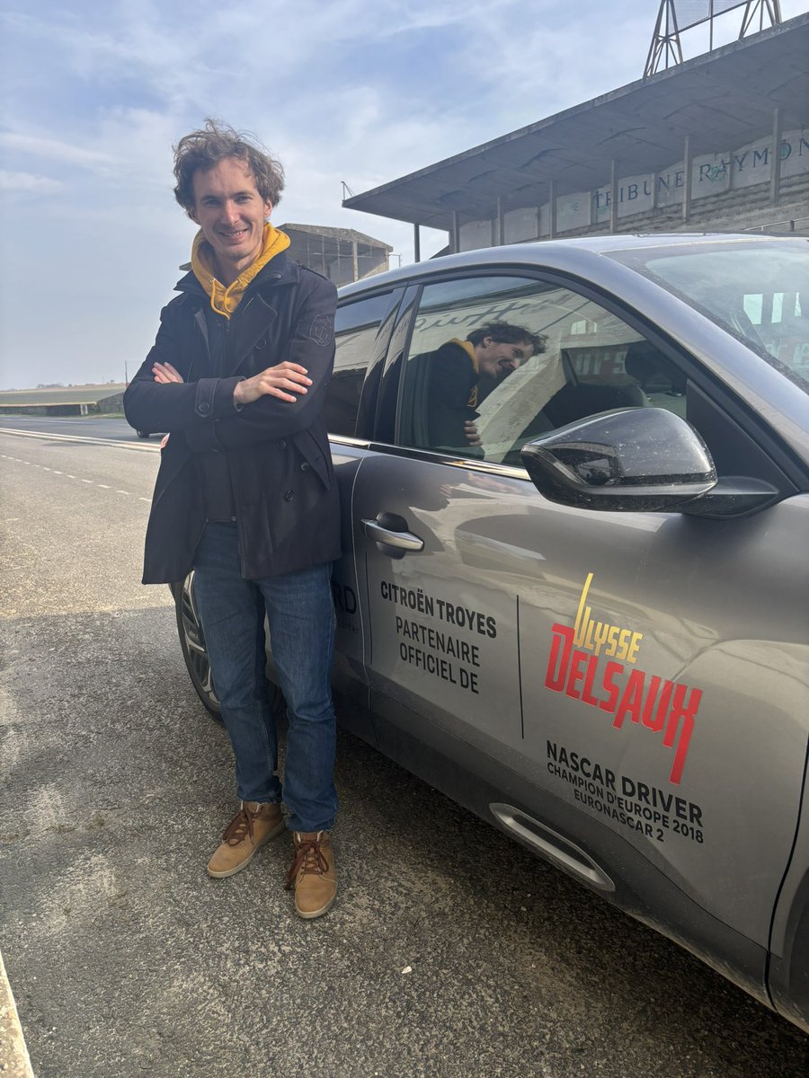 ulyssedelsaux10's tweet photo. 🇺🇸 Back to the place of my childhood at the wheel of my C4, the track of Reims Gueux last Wednesday, a French brand on a legendary French track 🇫🇷🏎️💨
#Troyes #Citroën #CitroënTroyes #GroupeChopard #GrandGaragedeTroyes
@CitroenFrance
@ChopardAuto https://t.co/ZE2wScZLY6