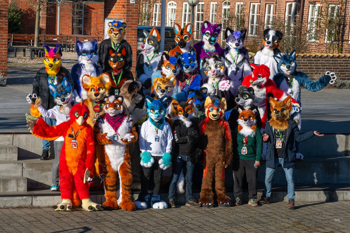 Alpha Dogs group photo at NFC 2025 

#FursuitFriday 

Photo: <a href="/PinselLuchs/">Pinsel, The 📸 Lynx</a>