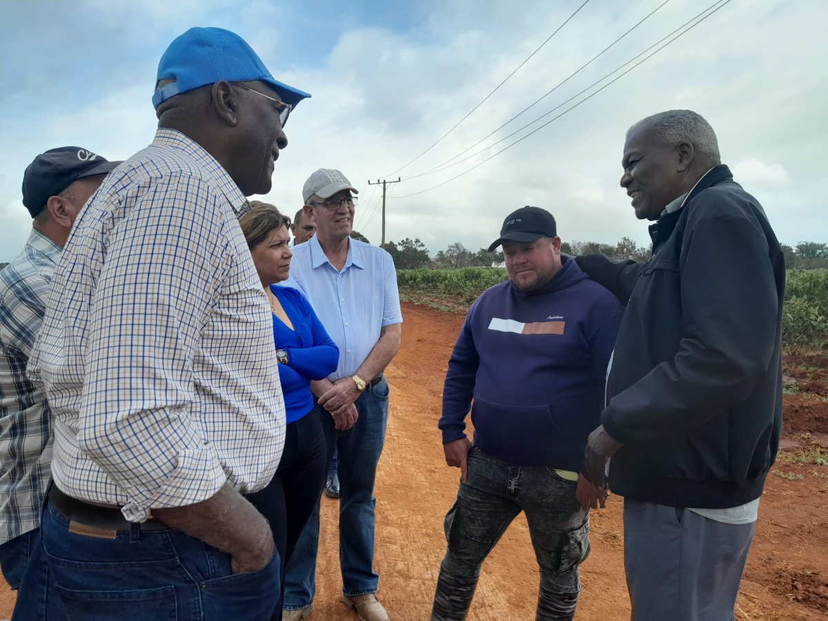 Importantes objetivos económicos visitamos hoy en el municipio de #Güines en compañía de las principales autoridades de la provincia de  #Mayabeque.