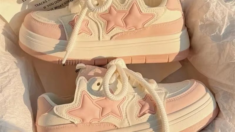 KumailKa6155886's tweet image. 👟 Kawaii Shoe Alert! 👟
Get these 2024 New Korean Kawaii Pink Platform Sneakers for only PKR 4634.69 (4% off)!
👉 Grab them now: [s.click.aliexpress.com/e/_oDvhswa]
#KawaiiFashion #SpringShoes #AliExpressFinds