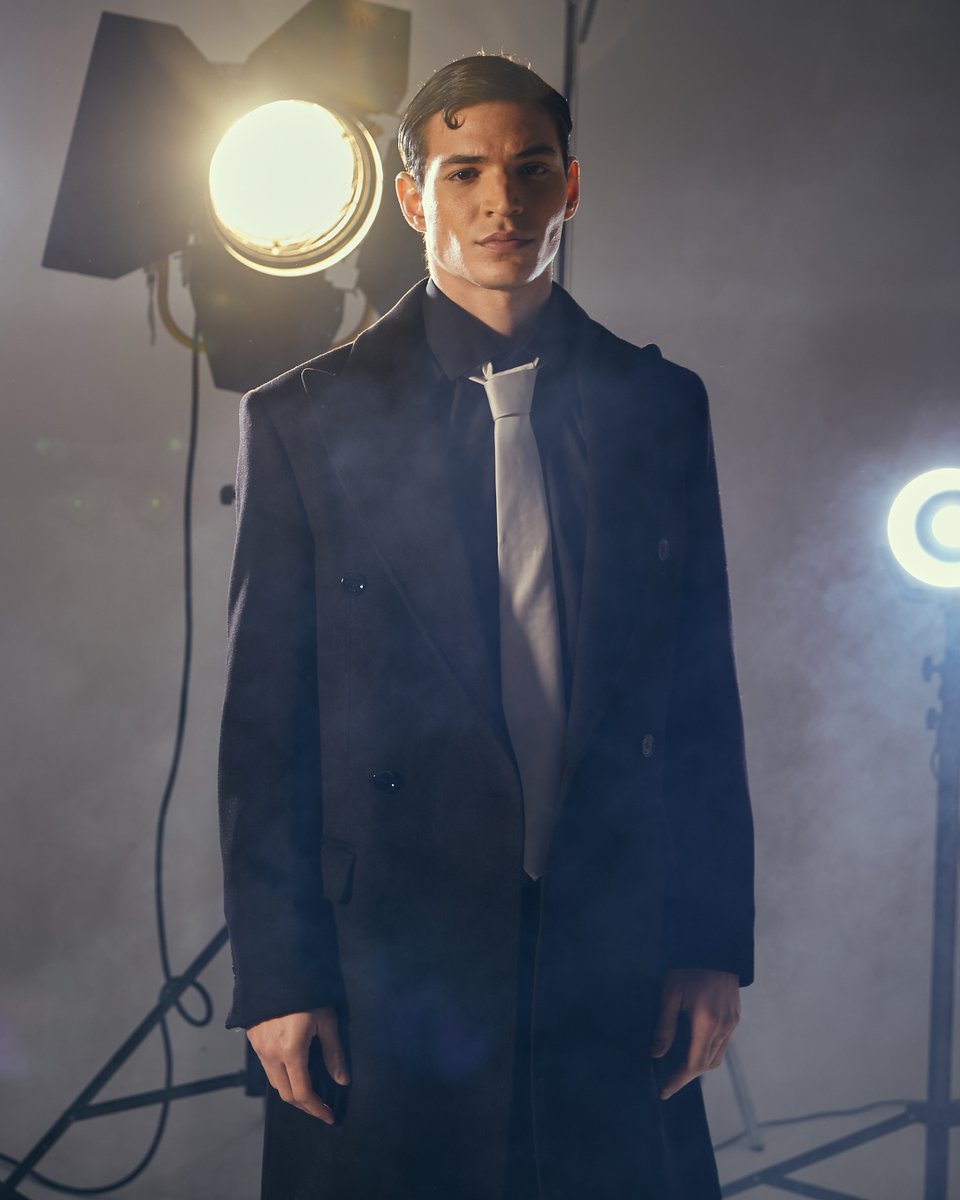 paulmarktr's tweet photo. Geceye güç katan stil!

#PAULMARK #kesfet https://t.co/vbRP1YcdgC