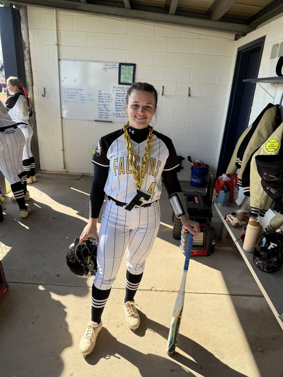 FHS Softball tweet media