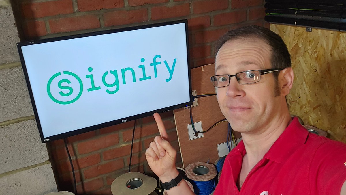 It's #filmingfriday! Massive thanks to <a href="/SignifyCompany/">Signify</a> for sponsoring our podcast Electrical News Weekly! Helping to keep the industry informed and up to date!

Download the LumXpert app and use the code EFIXX30 to get a massive 30% off lighting products.

zurl.co/q06AO