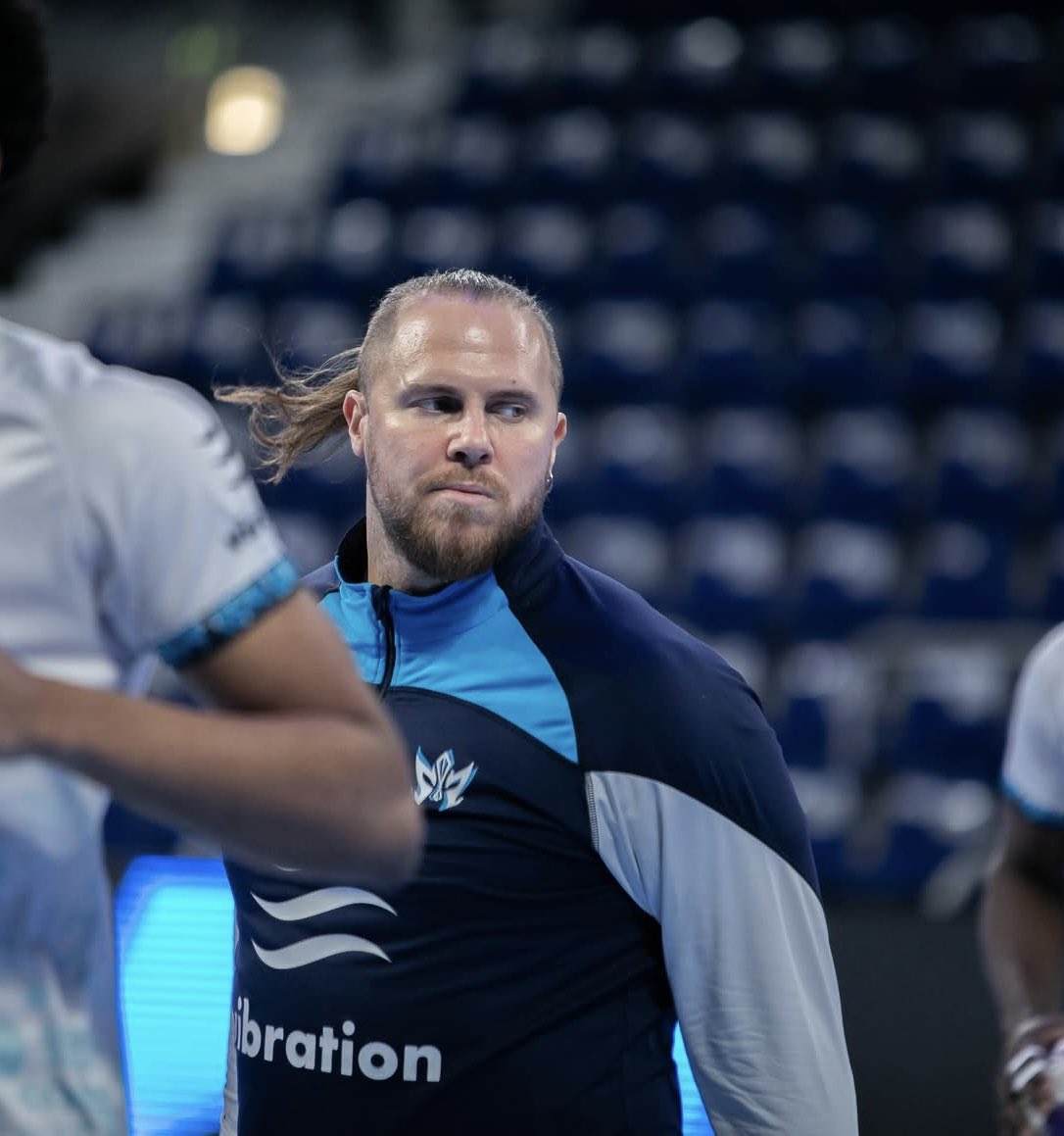 Match ce soir à Dijon ⚪️🔵 
<a href="/LNHofficiel/">Ligue Nationale de Handball</a> #handball #game #match